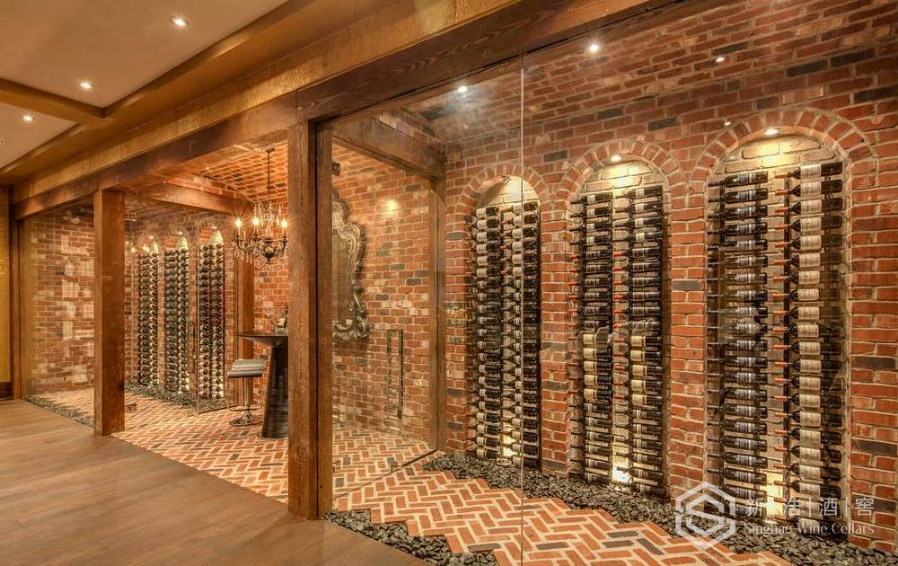 商业酒窖12